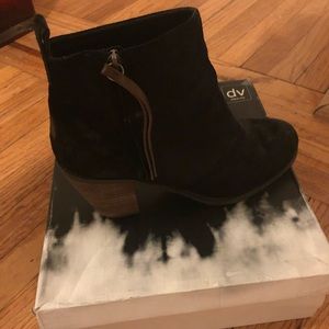 DV Joust Bootie in Black- Just like new